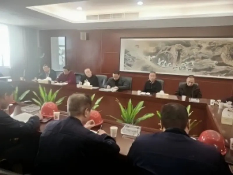 Spojte sa spolu, aby ste pokračovali vo vývoji, snažte sa vpred napísať novú kapitolu — Spoločnosť organizuje výročné sympózium o produkcii v roku 2026